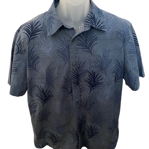 QUIKSILVER Blue Hawaii Aloha Hawaiian Tropical Shirt Men L Large Regular Fit - Picture 1 of 5